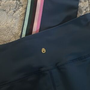 HIGH WAISTED SPIRITUAL GANGSTER RAINBOW SIDE STRIPE LEGGING XS perfect condition